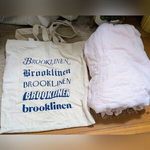 Brooklinen • King Linen Flat Sheet in Light Pink